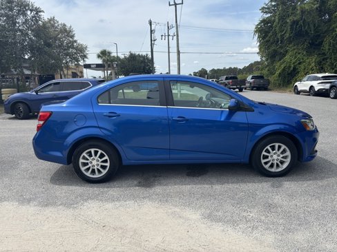 Used 2018 Chevrolet Sonic LT image 3