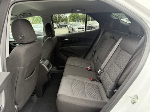 Used 2021 Chevrolet Equinox LT image 25