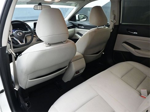 Used 2019 Nissan Altima 2.5 S image 2