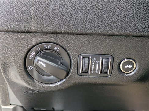 Certified 2023 Dodge Charger GT image 18
