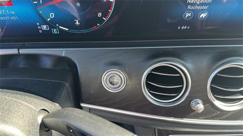 Certified 2022 Mercedes-Benz E 350 4MATIC Sedan image 21