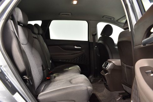 Used 2019 Hyundai Santa Fe SE image 30