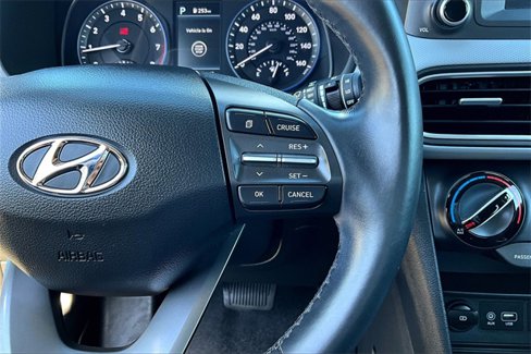 Used 2021 Hyundai Kona SEL Plus w/ Cargo Package image 16