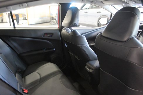 Used 2021 Toyota Prius Prime Limited image 20