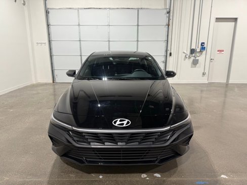 Used 2025 Hyundai Elantra Sport w/ Cargo Package image 2