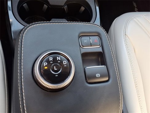 Used 2022 Ford Mustang Mach-E Premium image 18