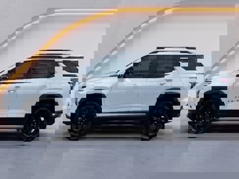 New 2026 Chevrolet Equinox LT w/ Midnight Edition image 4