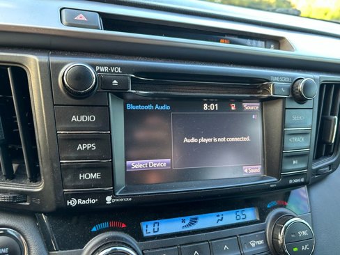 Used 2018 Toyota RAV4 XLE image 23