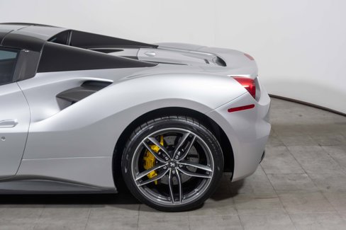 Used 2016 Ferrari 488 Spider image 22