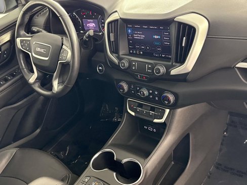 Used 2022 GMC Terrain SLT image 21