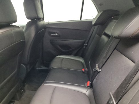 Used 2017 Chevrolet Trax LT w/ LT Convenience Package image 18