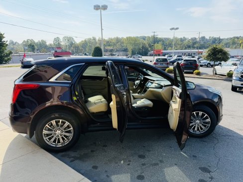 Used 2018 Cadillac XT5 Luxury w/ Driver Awareness Package image 14