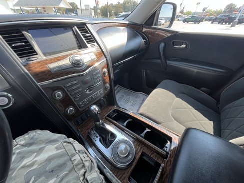 Used 2019 Nissan Armada SV image 14