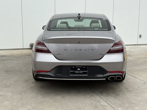 Used 2023 Genesis G70 2.0T image 8
