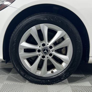 Used 2019 Mercedes-Benz C 300 4MATIC Sedan image 9
