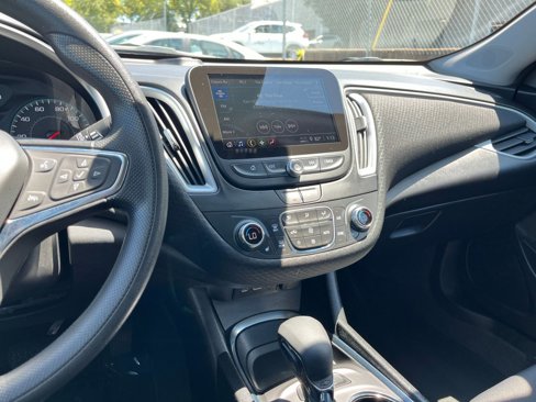Used 2024 Chevrolet Malibu LT image 18
