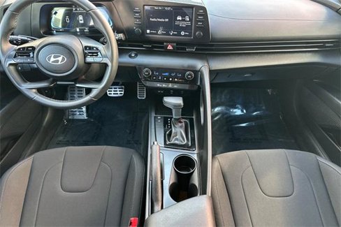 Certified 2025 Hyundai Elantra Sport image 14