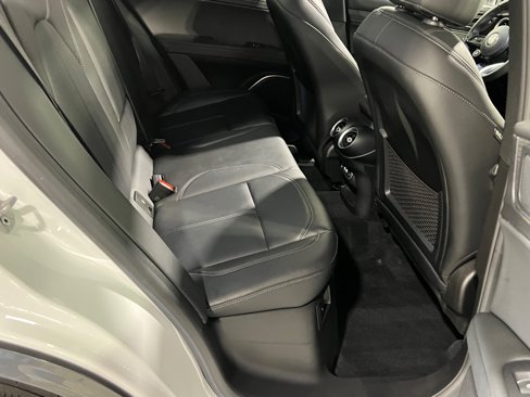 Used 2022 Alfa Romeo Stelvio Ti image 47