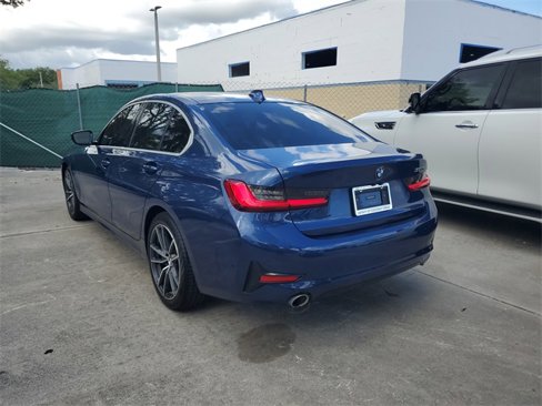 Used 2021 BMW 330i Sedan w/ Convenience Package image 3