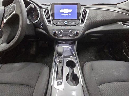 Used 2024 Chevrolet Malibu LT image 11