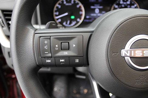 Used 2024 Nissan Rogue SV image 20