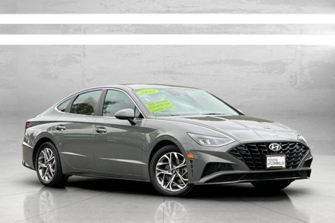 Used 2022 Hyundai Sonata SEL w/ Cargo Package image 2