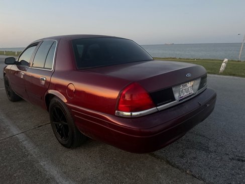 Used 2011 Ford Crown Victoria LX w/ Comfort Appearance Pkg image 7