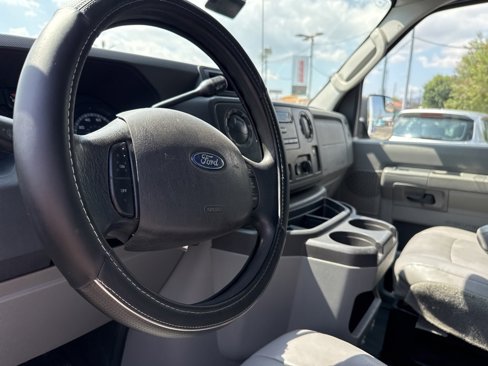 Used 2013 Ford E-250 and Econoline 250 Extended w/ Commercial Cargo Van Pkg image 6