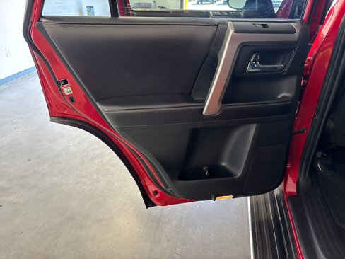 Used 2017 Toyota 4Runner SR5 image 35
