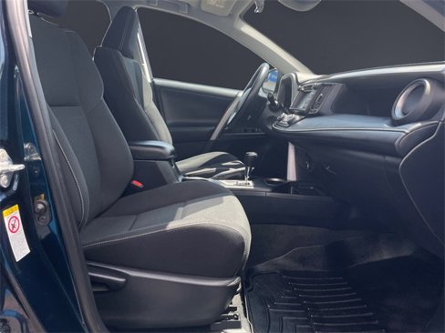 Used 2018 Toyota RAV4 XLE image 15