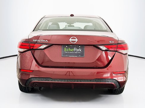 Used 2024 Nissan Sentra SV image 7