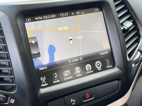 Used 2018 Jeep Cherokee Limited image 26