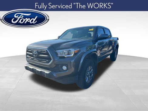 Used 2017 Toyota Tacoma SR5 image 1