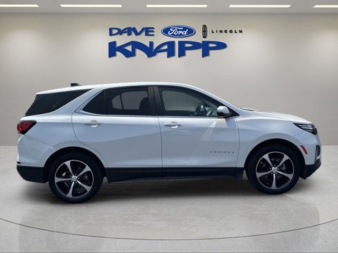 Used 2023 Chevrolet Equinox LT image 16