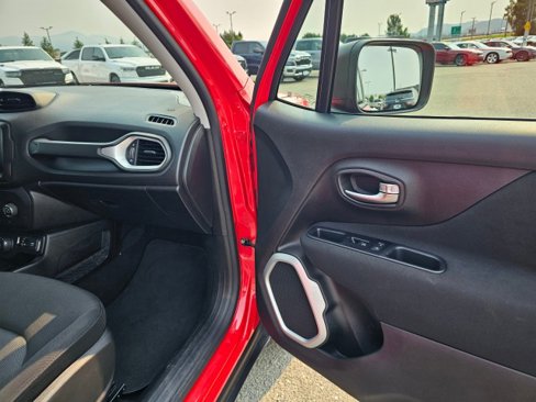 Used 2020 Jeep Renegade Sport w/ Sport Appearance Group image 15