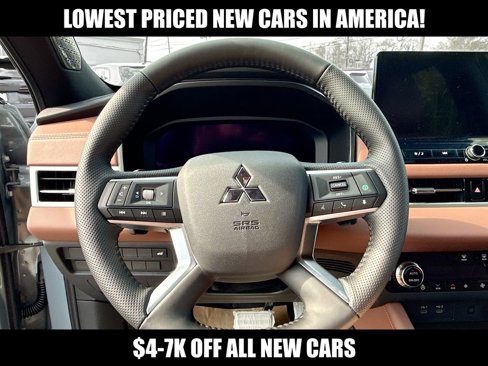 New 2025 Mitsubishi Outlander SEL image 12