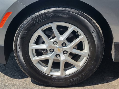 Used 2023 Chevrolet Equinox LT image 12