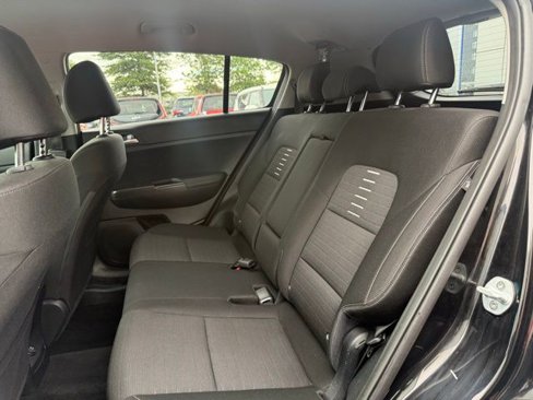 Used 2020 Kia Sportage LX w/ LX Popular Package image 18