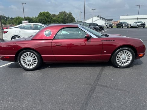 Used 2004 Ford Thunderbird Deluxe image 8