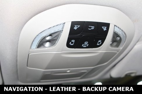 Used 2020 Chrysler Pacifica Touring-L Plus w/ Tire & Wheel Group image 22