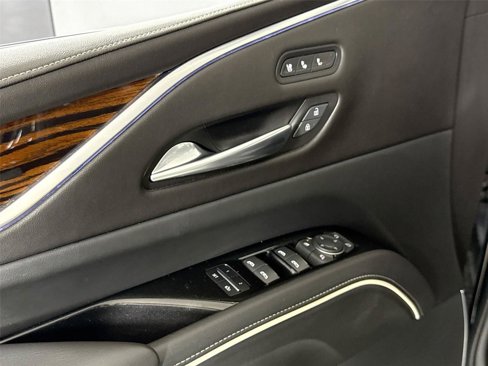 Used 2022 Cadillac Escalade Premium Luxury w/ Performance Package image 12