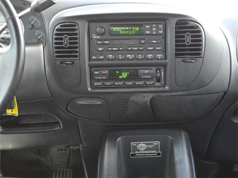 Used 2002 Ford F150 Harley-Davidson image 17