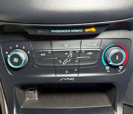 Used 2017 Ford Focus SE image 7
