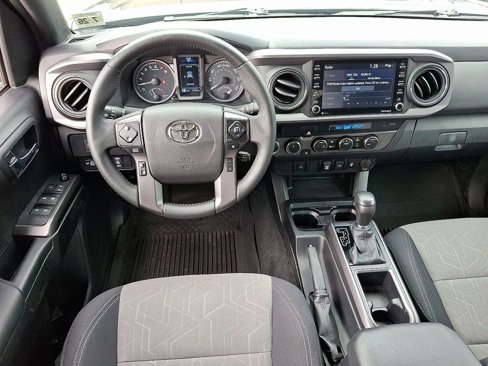 Used 2021 Toyota Tacoma TRD Off-Road image 11