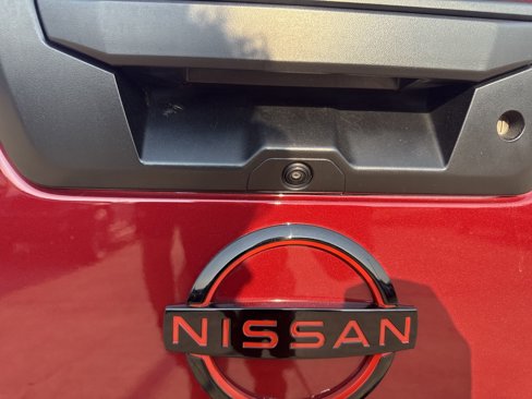 Used 2024 Nissan Frontier PRO-4X w/ Technology Package image 8