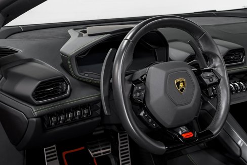 Used 2023 Lamborghini Huracan EVO image 13