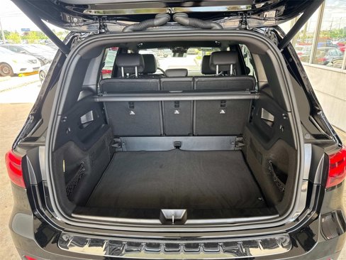 Used 2025 Mercedes-Benz GLB 250 image 8