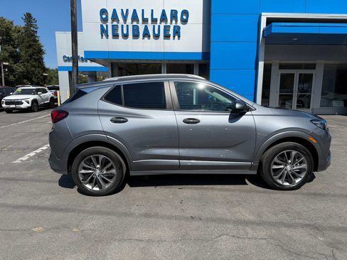 Used 2022 Buick Encore GX Select w/ Sport Touring Package image 4
