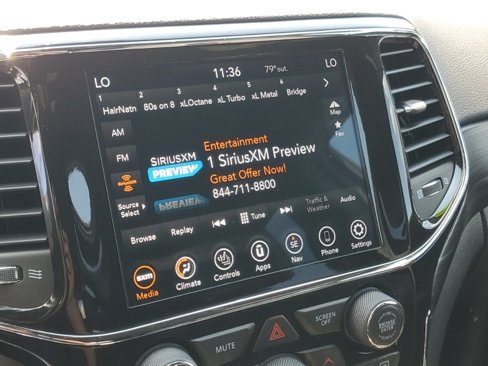 Used 2022 Jeep Grand Cherokee Laredo X image 19