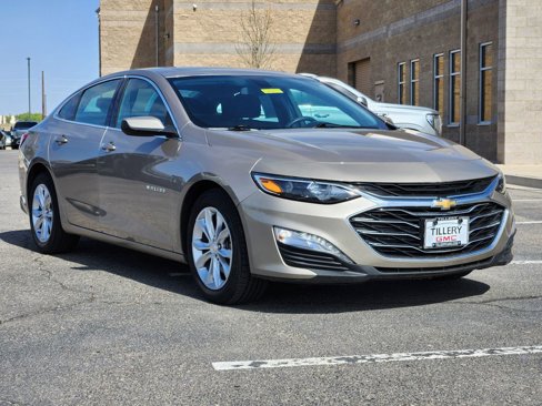 Used 2022 Chevrolet Malibu LT image 2